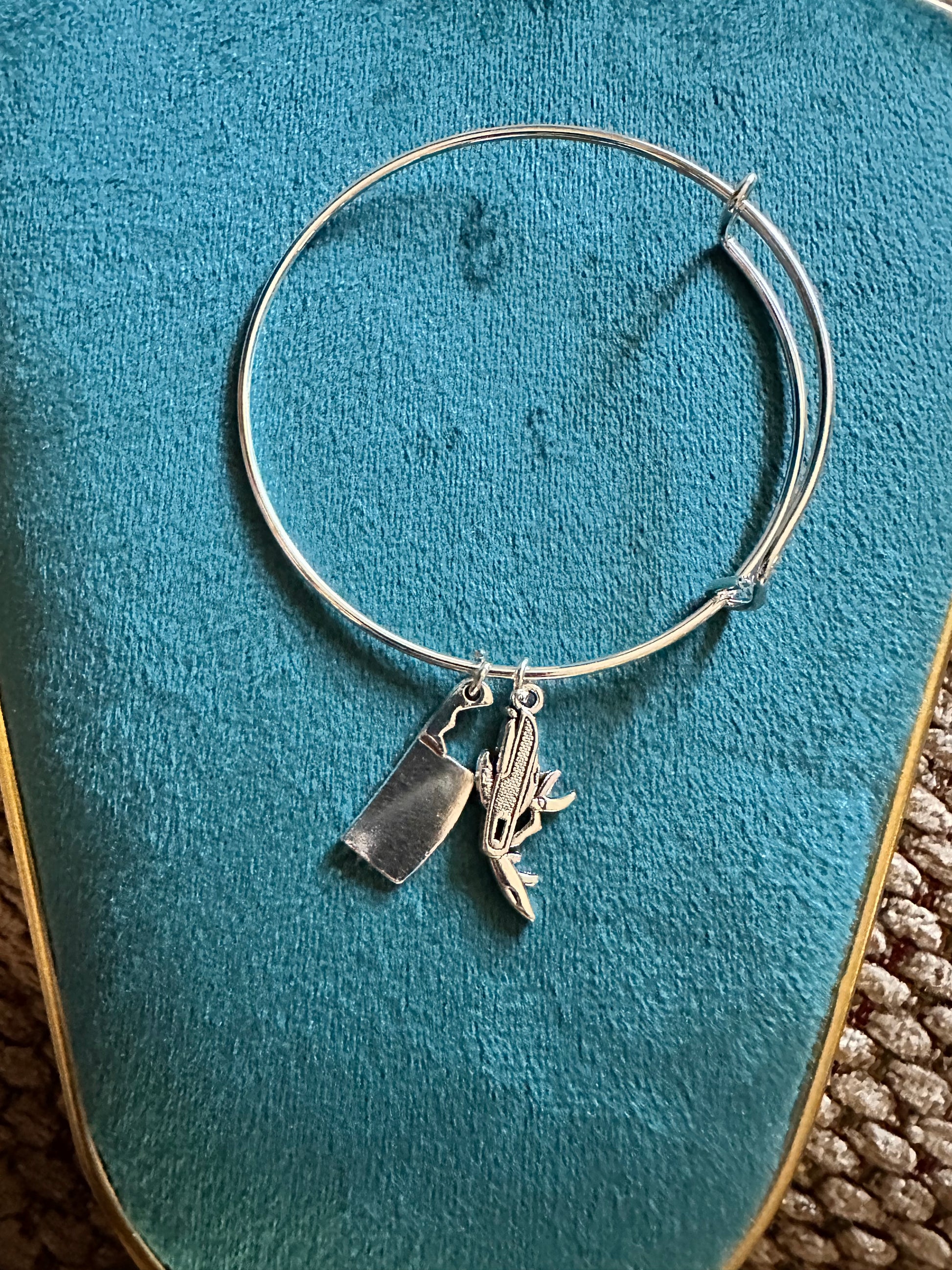 Cut you bracelet
