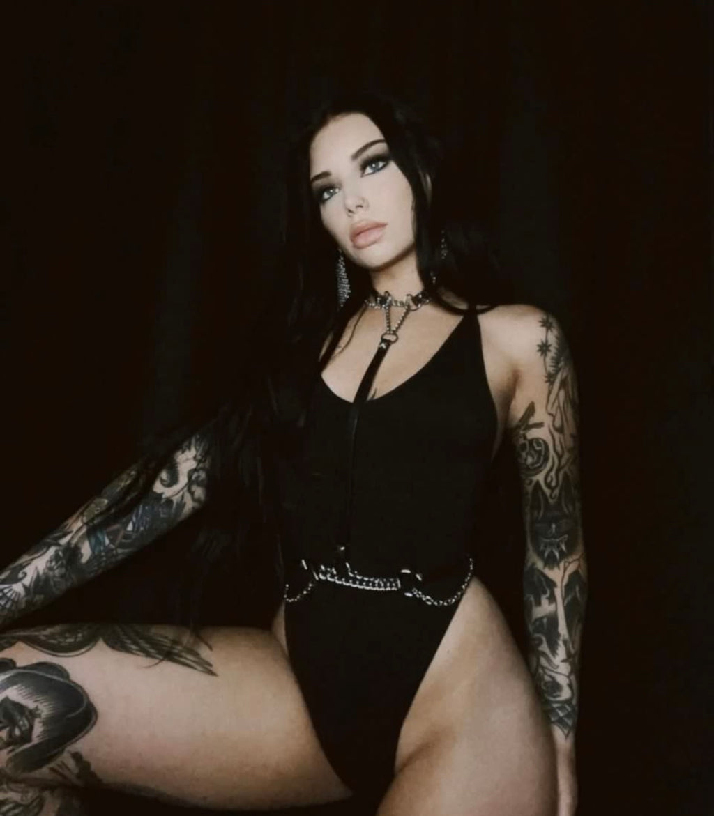 Krista choker belt