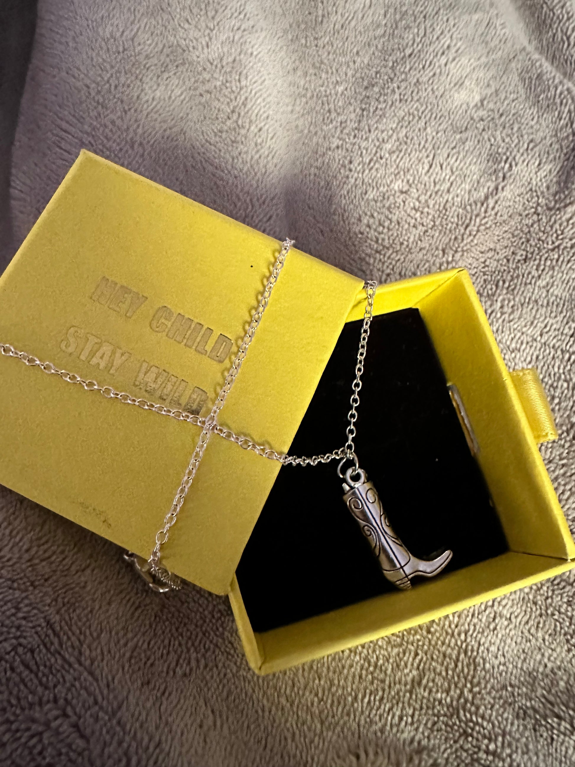 Long cowboy boots necklace
