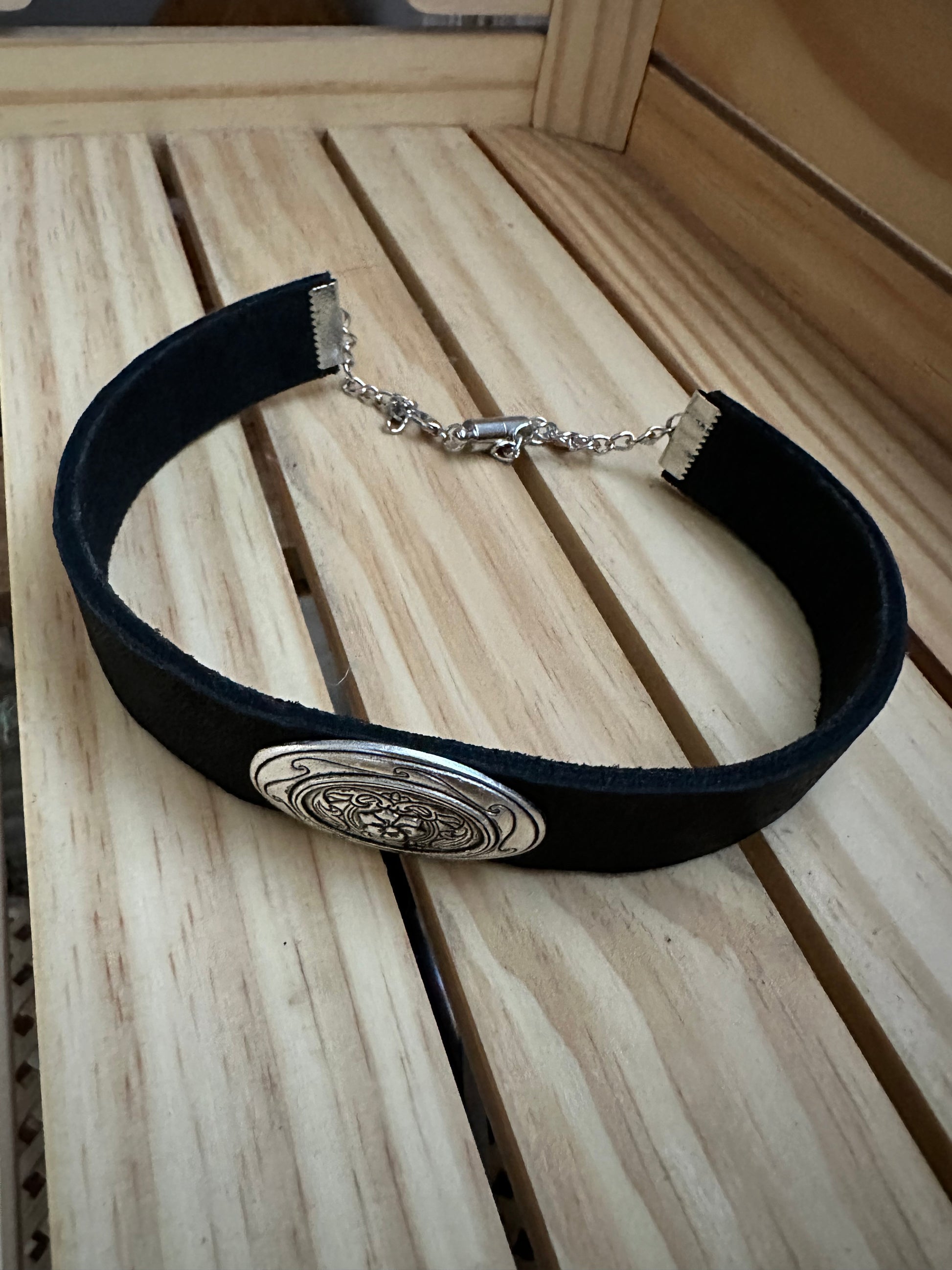 Leather choker #2