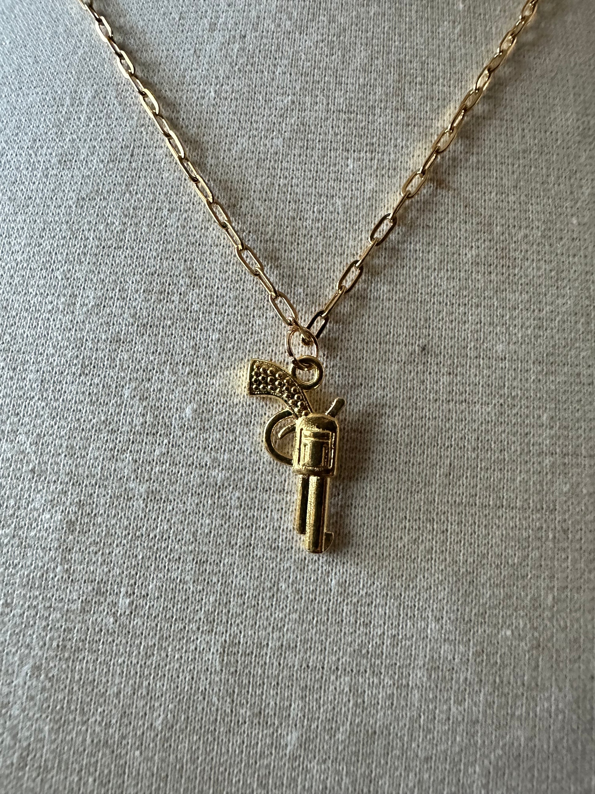 Wild Wild West 3 necklaces