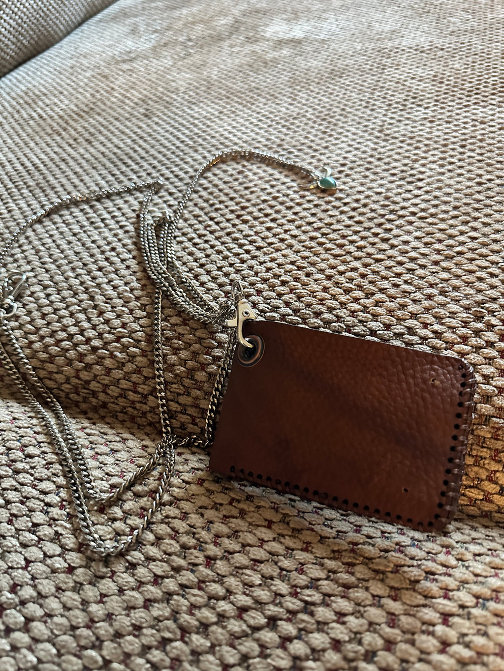 Chain wallet dark brown