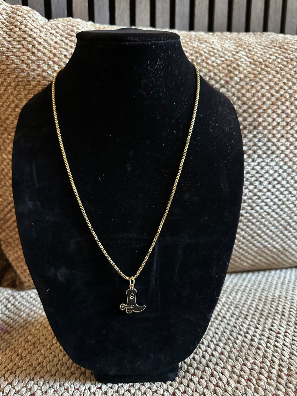 Black boot necklace