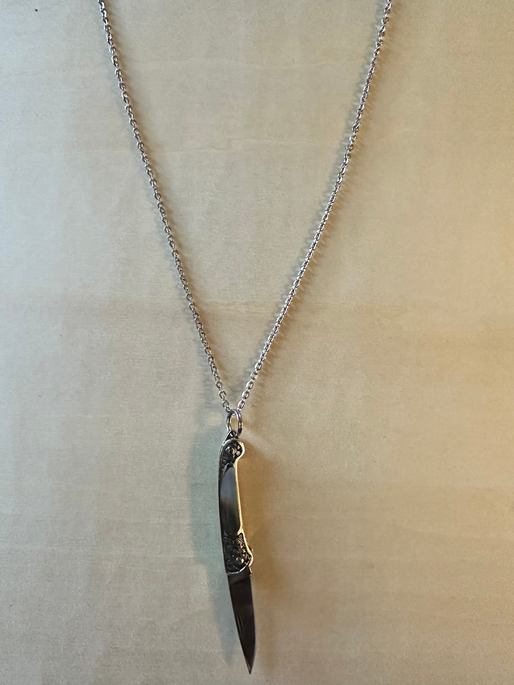Cutty necklace