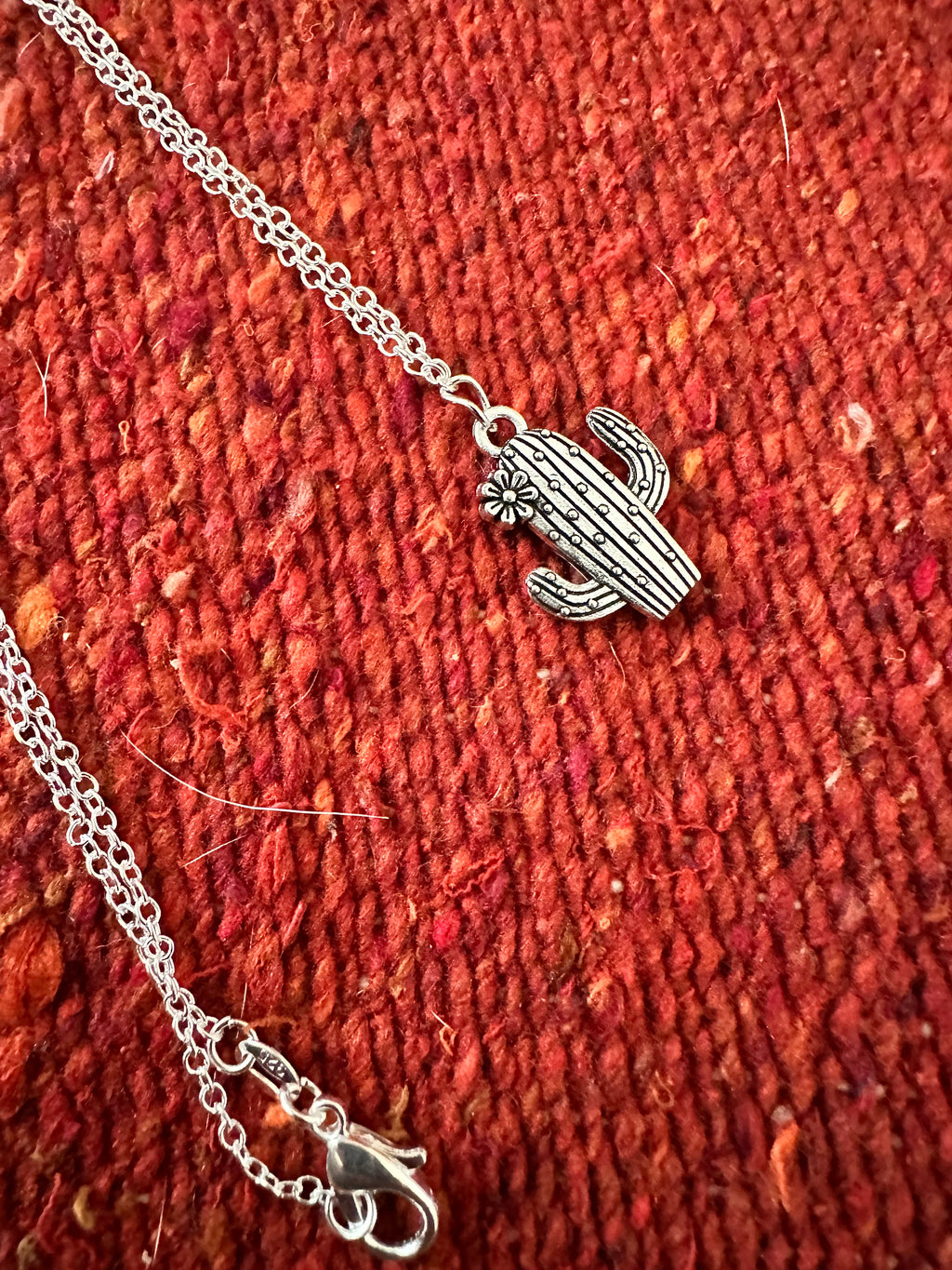 Western choker -