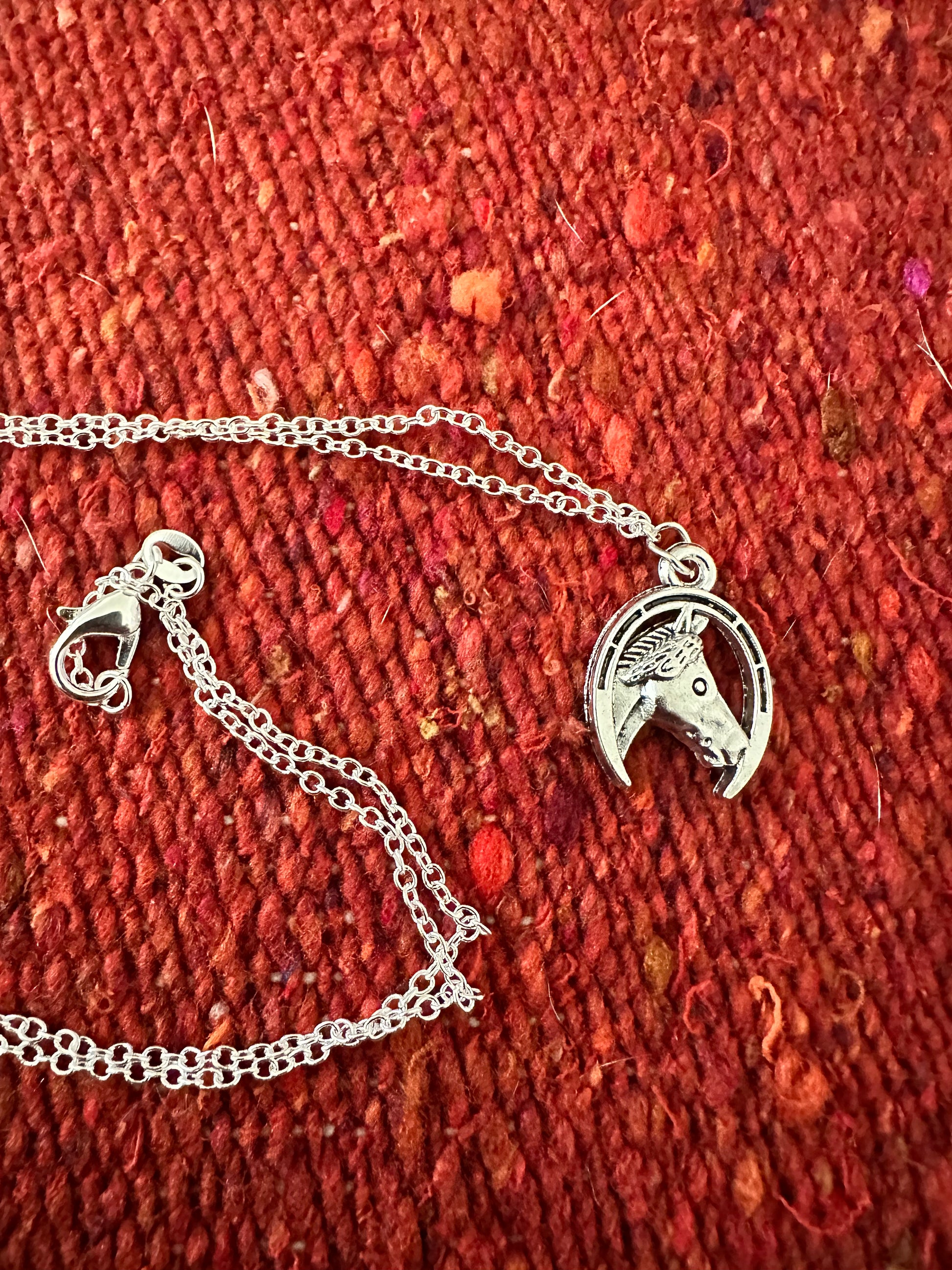 Western choker - horse shield