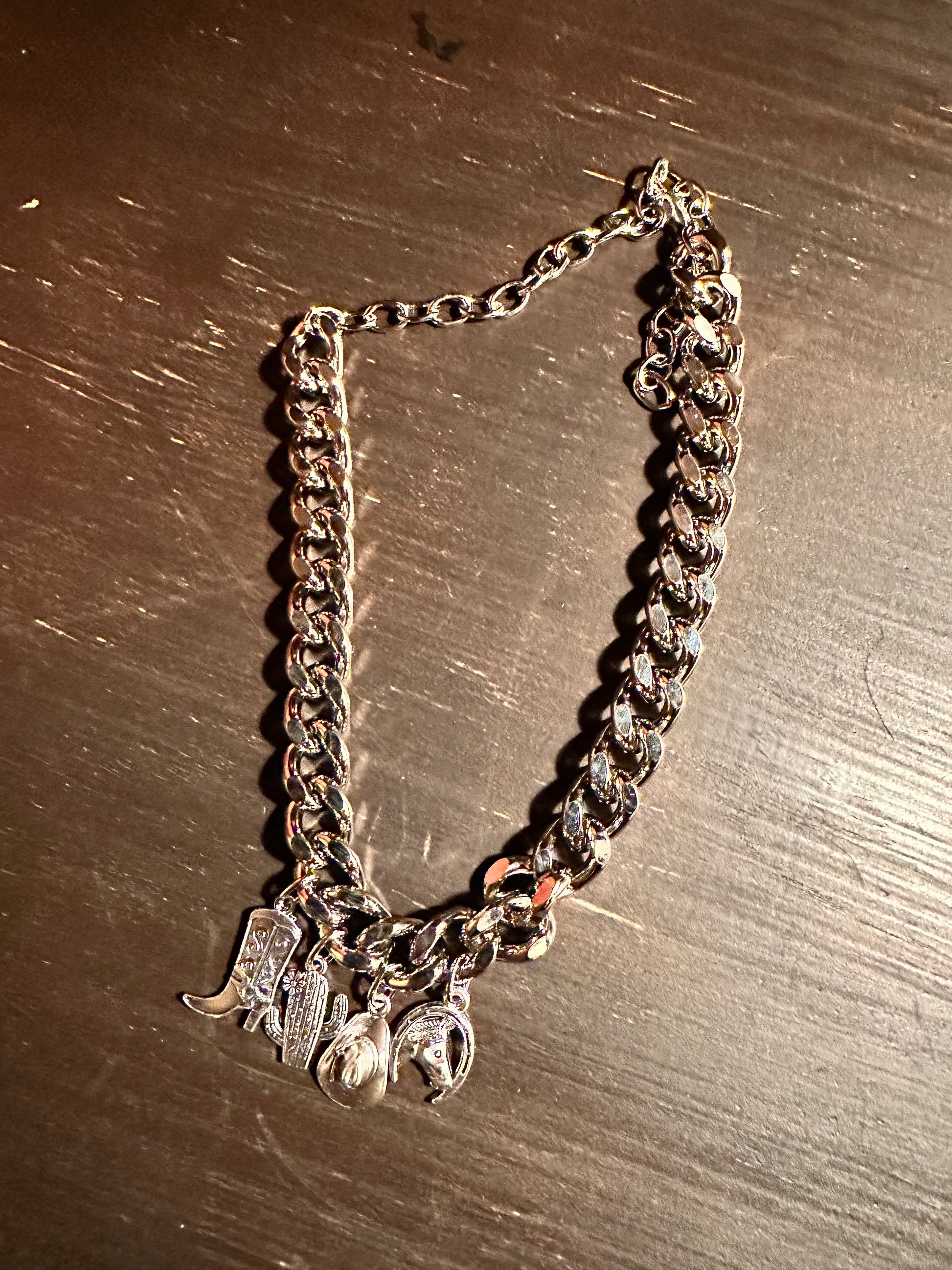 Desert choker