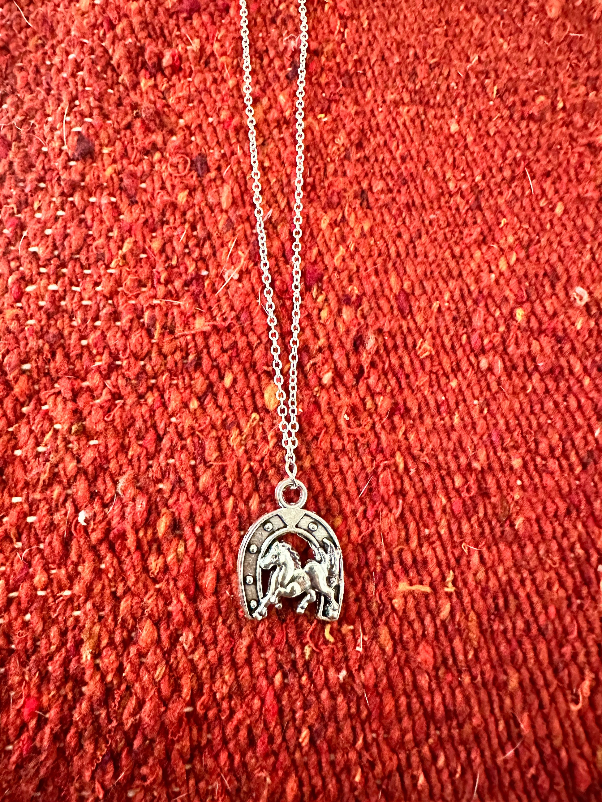 Western choker - horse shield 2